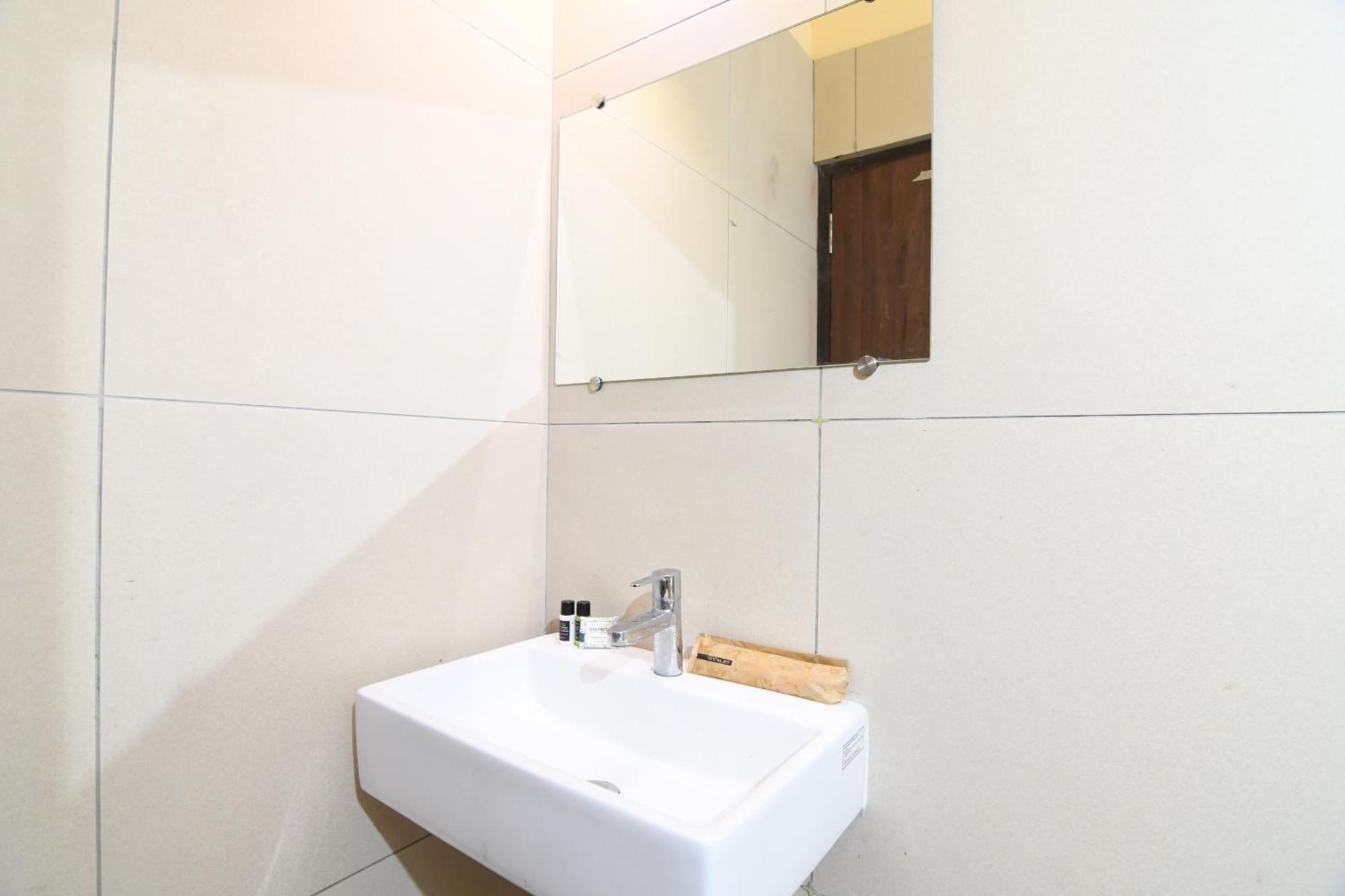 N B Sonar Bangla Hotel Kalyani Extérieur photo