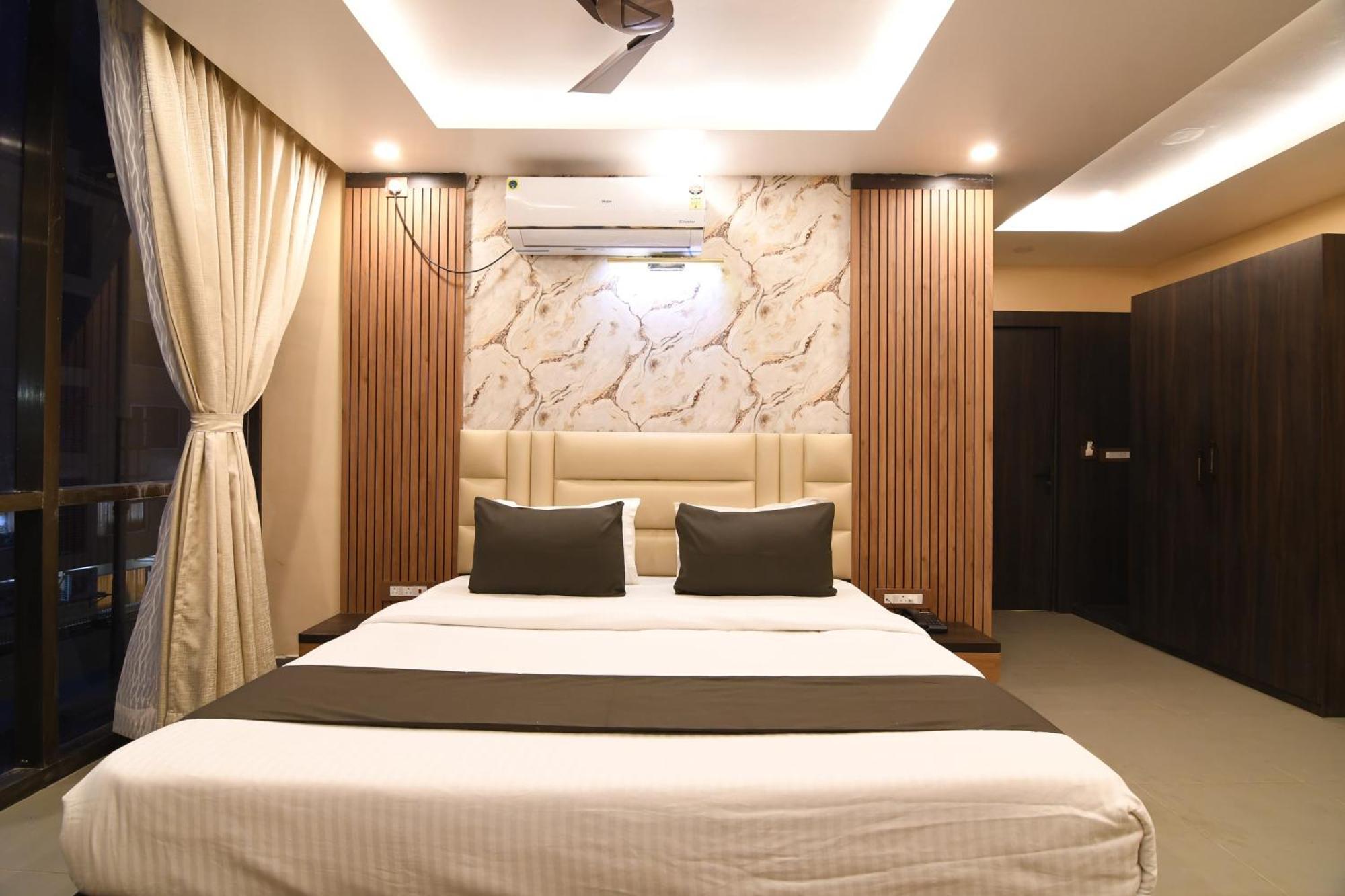 N B Sonar Bangla Hotel Kalyani Extérieur photo
