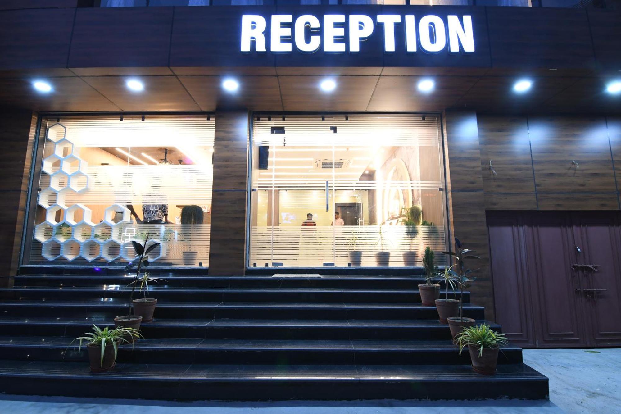 N B Sonar Bangla Hotel Kalyani Extérieur photo