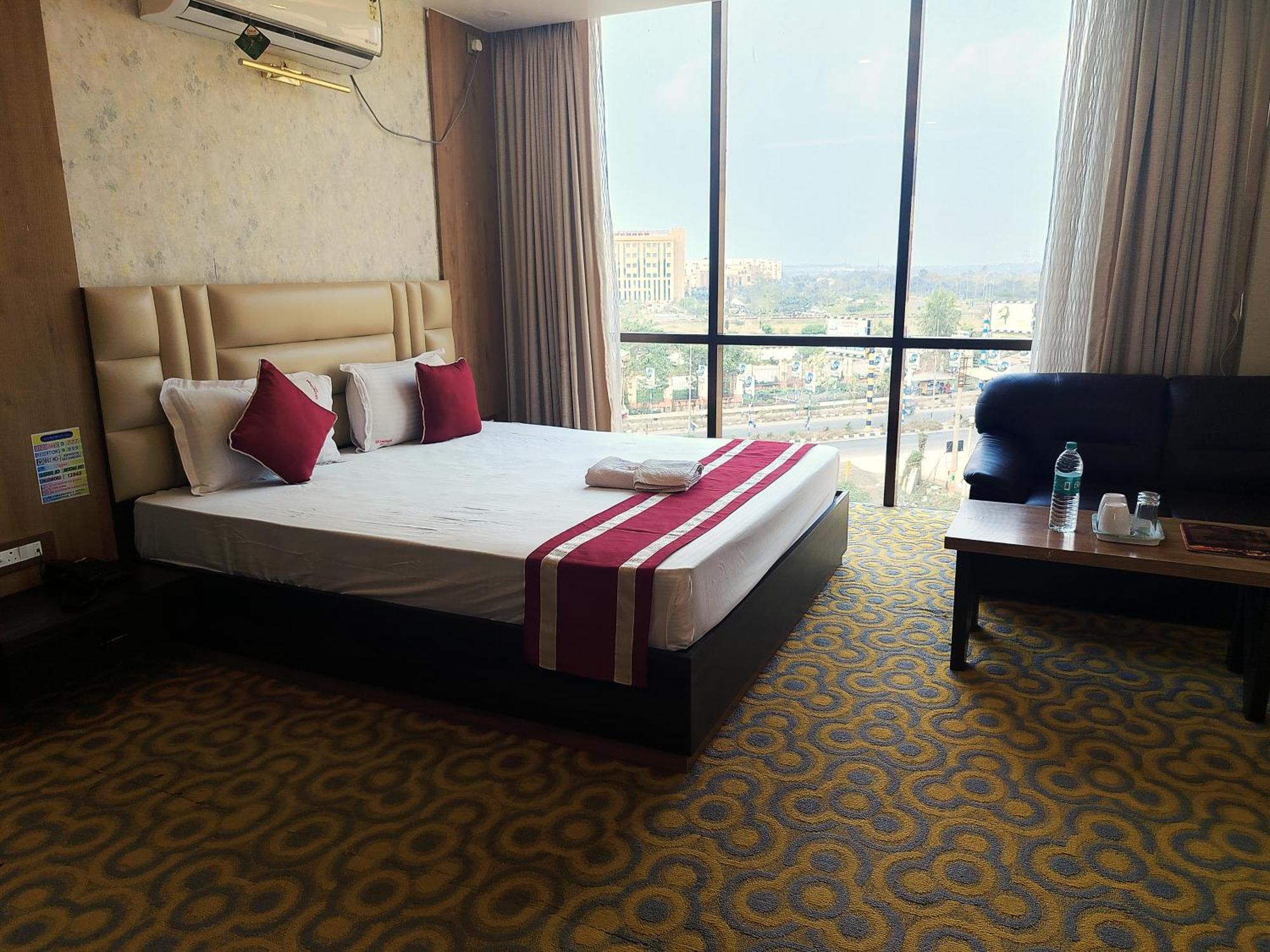 N B Sonar Bangla Hotel Kalyani Extérieur photo